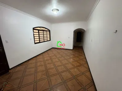 Casa com 3 Quartos à venda, 250m² no Vila Ema, São Paulo