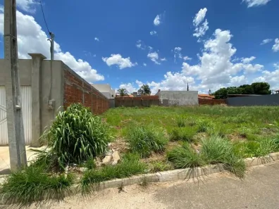 Lote/Terreno à venda, 300m² no Centro, Anápolis