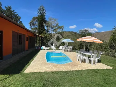 Fazenda/Sítio com 6 Quartos à venda, 10000m² no Campo Limpo, Teresópolis
