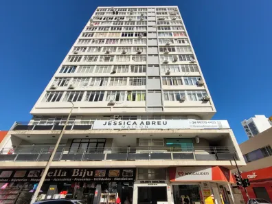 Sala Comercial com 1 Quarto para alugar, 87m² no Centro, Uberlândia