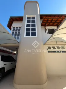 Casa com 3 Quartos à venda, 256m² no Planalto, Montes Claros