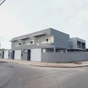 Sobrado com 2 Quartos à venda, 97m² no Nova Palhoça, Palhoça