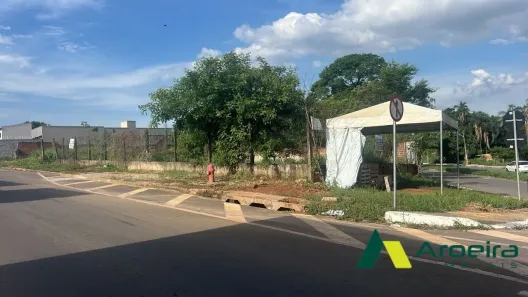 Lote/Terreno à venda, 760m² no Jardim Veneza, Aparecida de Goiânia