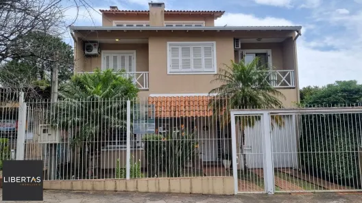 Sobrado com 4 Quartos à venda, 243m² no Partenon, Porto Alegre