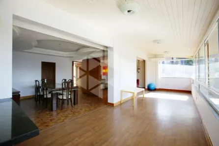 Prédio Comercial com 5 Quartos para alugar, 332m² no Três Figueiras, Porto Alegre