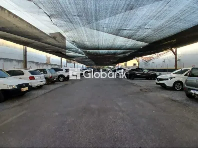 Lote/Terreno à venda, 1033m² no Centro, Montes Claros