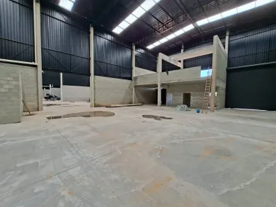 Galpão/Depósito/Armazém para alugar, 1200m² no Zona Industrial, Sorocaba
