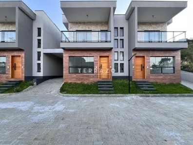 Casa com 3 Quartos à venda, 139m² no Golfe, Teresópolis