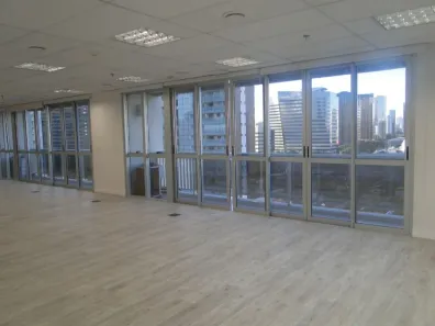 Sala Comercial para alugar, 400m² no Vila São Francisco (Zona Sul), São Paulo