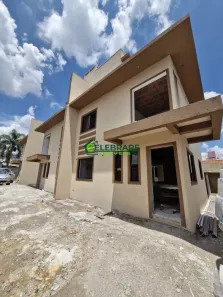 Sobrado com 4 Quartos à venda, 150m² no Santa Cândida, Curitiba