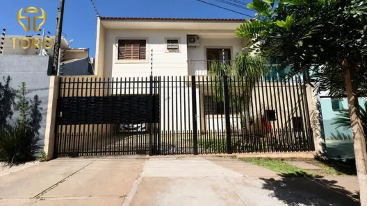 Sobrado com 3 Quartos à venda, 114m² no Vila Marumby, Maringá