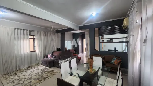 Casa com 3 Quartos à venda, 186m² no Vila São Jorge, São Vicente