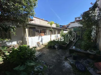Casa com 3 Quartos à venda, 360m² no Jardim Pérola, Contagem