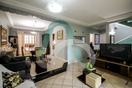 Casa com 3 Quartos à venda, 331m² no Jardim Esperança, Londrina