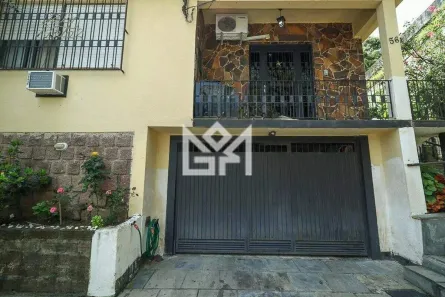 Casa com 2 Quartos à venda, 150m² no Jardim Carvalho, Porto Alegre