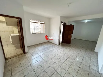 Casa com 3 Quartos para alugar, 200m² no Dom Joaquim, Belo Horizonte