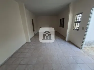 Casa com 5 Quartos para alugar, 217m² no Nossa Senhora Aparecida, Uberlândia