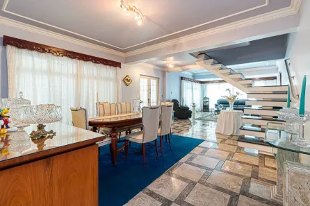 Sobrado com 4 Quartos à venda, 357m² no Vila Monumento, São Paulo