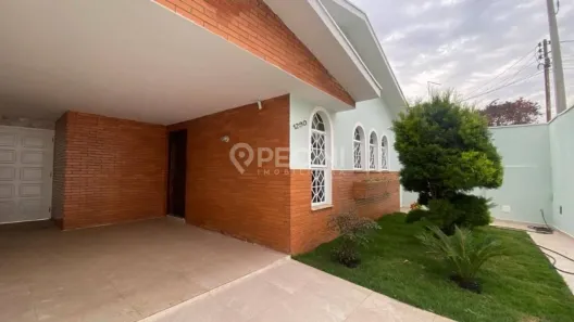 Casa com 3 Quartos para alugar, 219m² no Vila Indaiá, Rio Claro