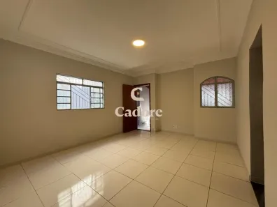Casa com 3 Quartos à venda, 150m² no Santa Mônica, Uberlândia