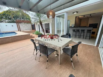 Casa de Condomínio com 5 Quartos à venda, 432m² no Zona 08, Maringá