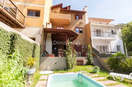 Casa com 4 Quartos à venda, 226m² no Espírito Santo, Porto Alegre