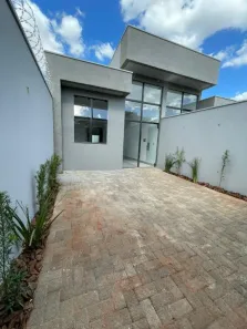 Casa com 2 Quartos à venda, 81m² no Jardim Patrícia, Uberlândia