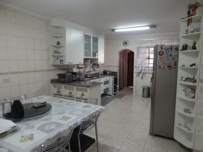 Sobrado com 3 Quartos à venda, 250m² no Vila Helena, Santo André