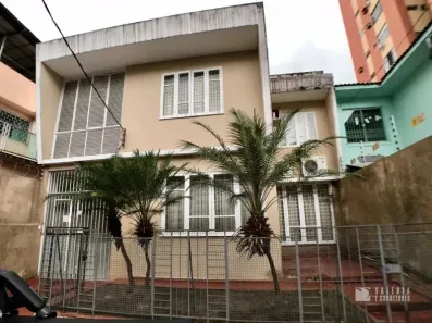 Prédio Comercial com 4 Quartos para alugar, 500m² no Nazaré, Belém