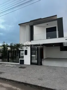 Casa com 4 Quartos à venda, 235m² no ,
