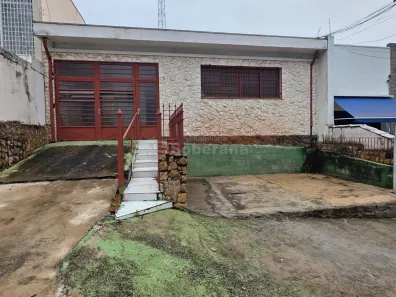 Casa com 3 Quartos para alugar, 200m² no Vila João Jorge, Campinas
