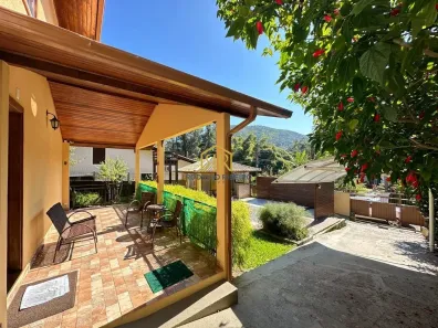Casa com 2 Quartos à venda, 226m² no Sambaqui, Florianópolis
