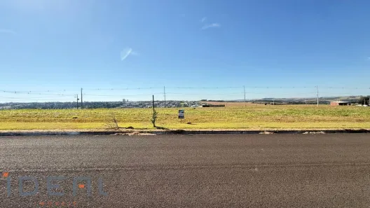 Lote/Terreno à venda, 400m² no Jardim Barcelona, Maringá