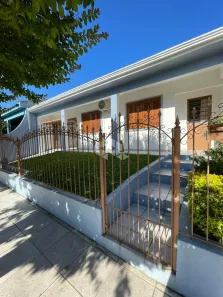 Casa com 2 Quartos à venda, 148m² no Tancredo Neves, Santa Maria