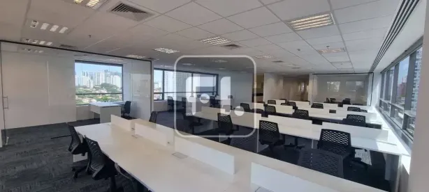 Sala Comercial para alugar, 600m² no Jardim das Acácias, São Paulo