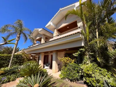 Casa com 4 Quartos à venda, 352m² no XANGRI-LÁ, Xangri-lá