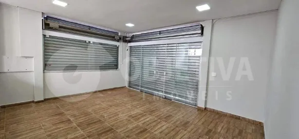 Ponto Comercial para alugar, 48m² no São Jorge, Uberlândia