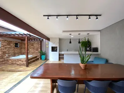 Apartamento com 3 Quartos à venda, 183m² no Jardim Holanda, Uberlândia