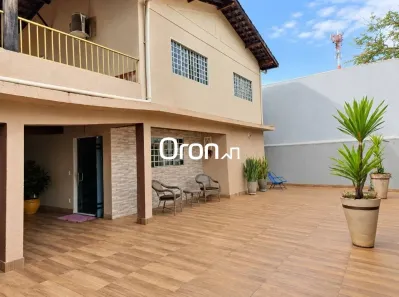 Sobrado com 3 Quartos à venda, 280m² no São Francisco, Goiânia