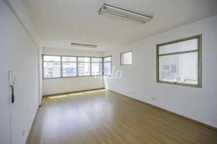 Sala Comercial para alugar, 50m² no Liberdade, São Paulo