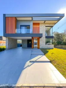 Casa de Condomínio com 3 Quartos à venda, 242m² no Distrito Industrial, Cachoeirinha