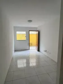 Sobrado com 2 Quartos para alugar, 42m² no Itaquera, São Paulo