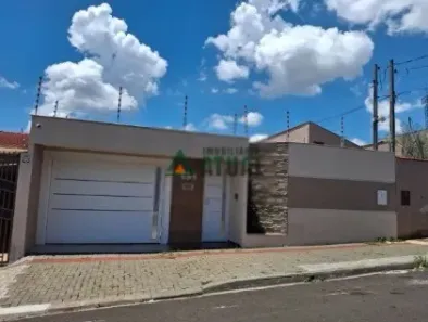 Casa com 3 Quartos à venda, 160m² no Conjunto Café, Londrina