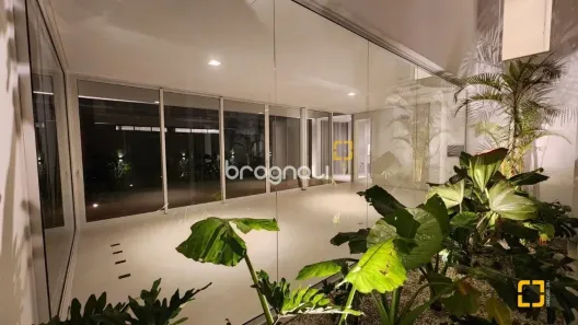 Casa de Condomínio com 4 Quartos à venda, 297m² no São João do Rio Vermelho, Florianópolis