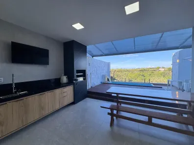 Casa com 3 Quartos à venda, 220m² no Morada de Laranjeiras, Serra
