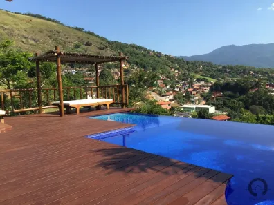 Sobrado com 3 Quartos à venda, 185m² no Engenho D Água, Ilhabela