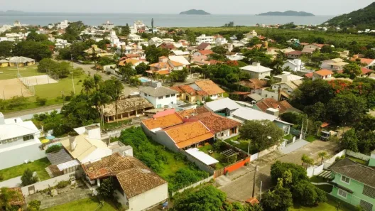 Lote/Terreno à venda, 360m² no Pântano do Sul, Florianópolis