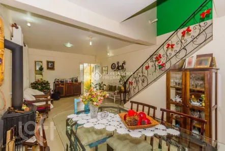 Casa com 5 Quartos à venda, 308m² no Teresópolis, Porto Alegre