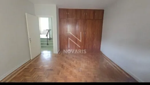 Casa com 3 Quartos à venda, 181m² no Jardim Londrina, São Paulo