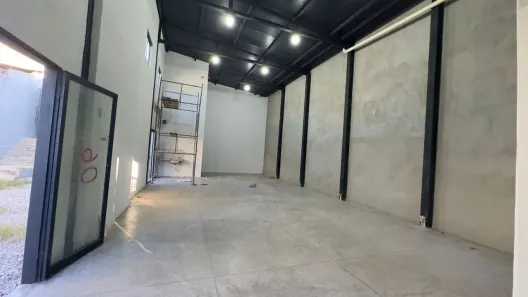 Ponto Comercial para alugar, 100m² no Quilombo, Cuiabá